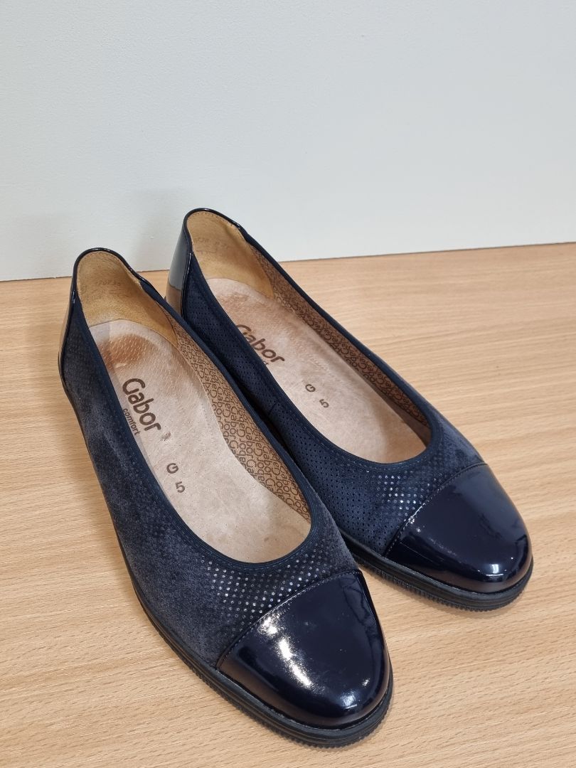 Gabor Navy Blue Flat Patent Toe Shoes - Size 5