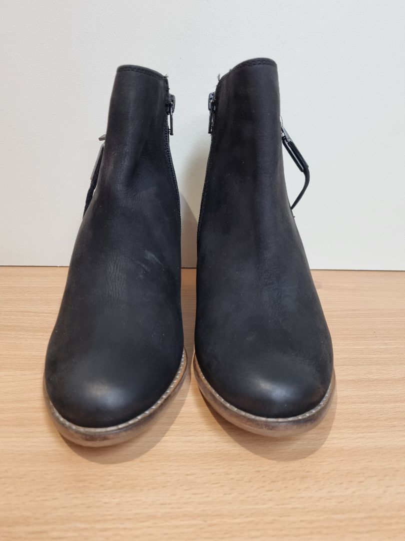 Dune Black Ponntoon Leather Block Heel Boots - Size 4 / 37
