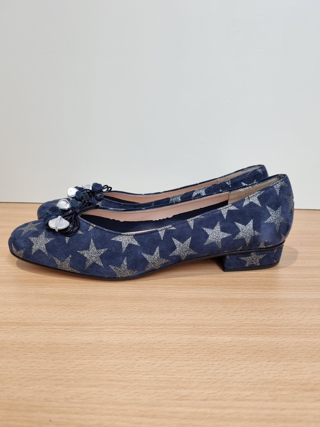 HB Navy Silver Star Loafer Shoes - Size 5