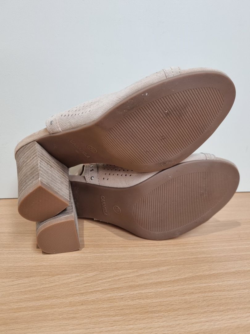 Carmela Black Shoes - Size 6 / 39