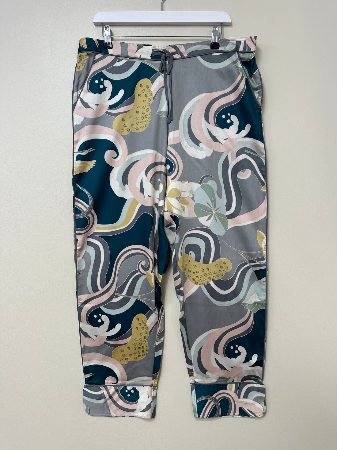 Fable & Eve Multicoloured Floral Oriental Pyjama Set - Size 18