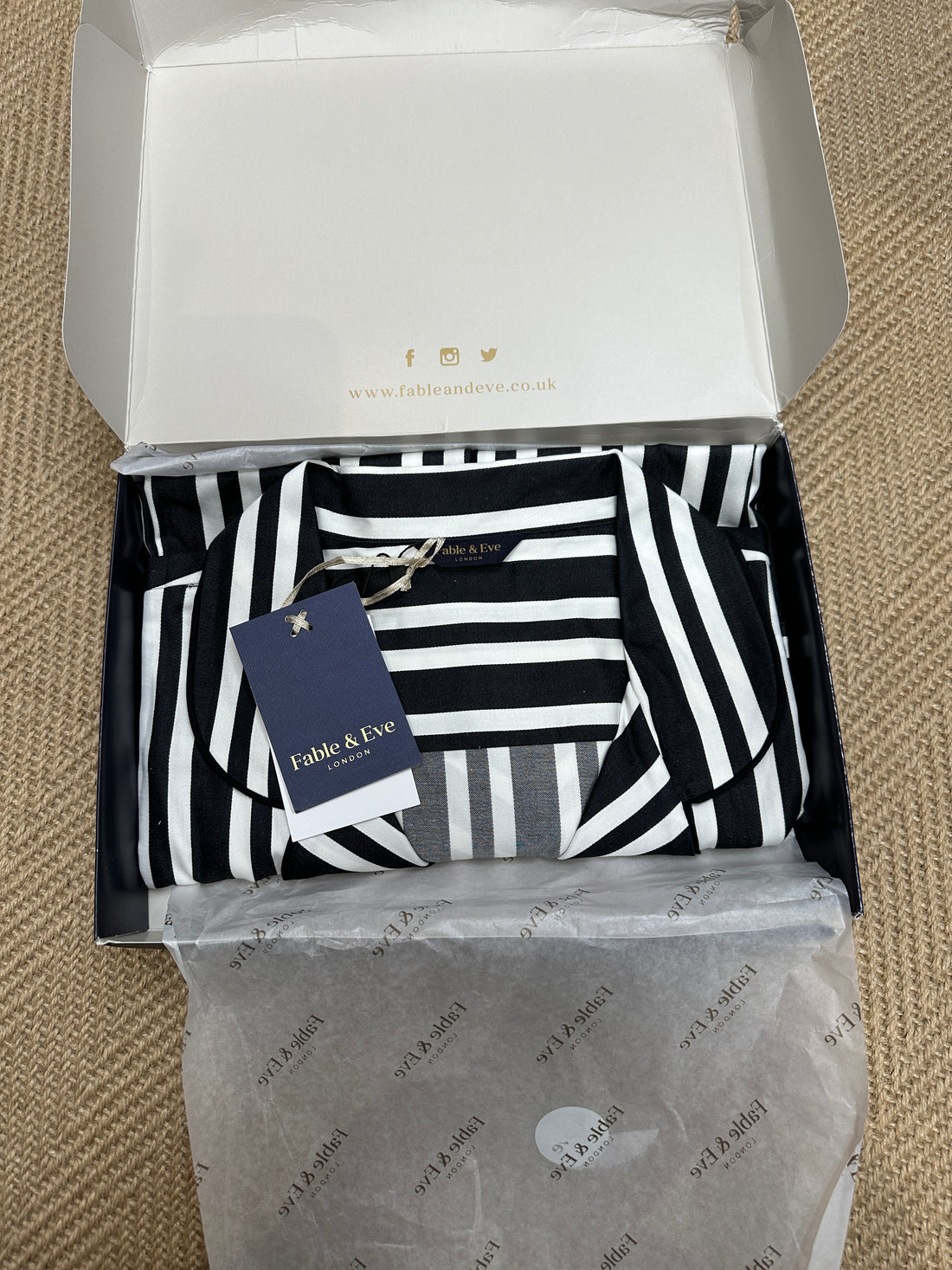 Fable & Eve Black White Sateen Stripe Nightshirt - Size 18