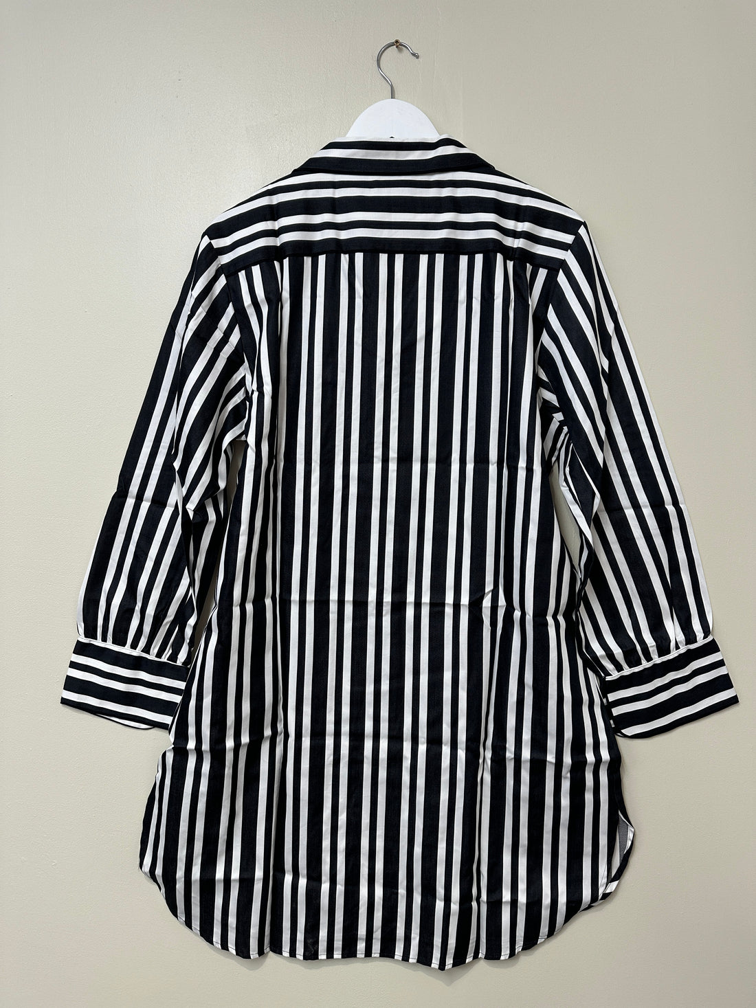 Fable & Eve Black White Sateen Stripe Nightshirt - Size 18