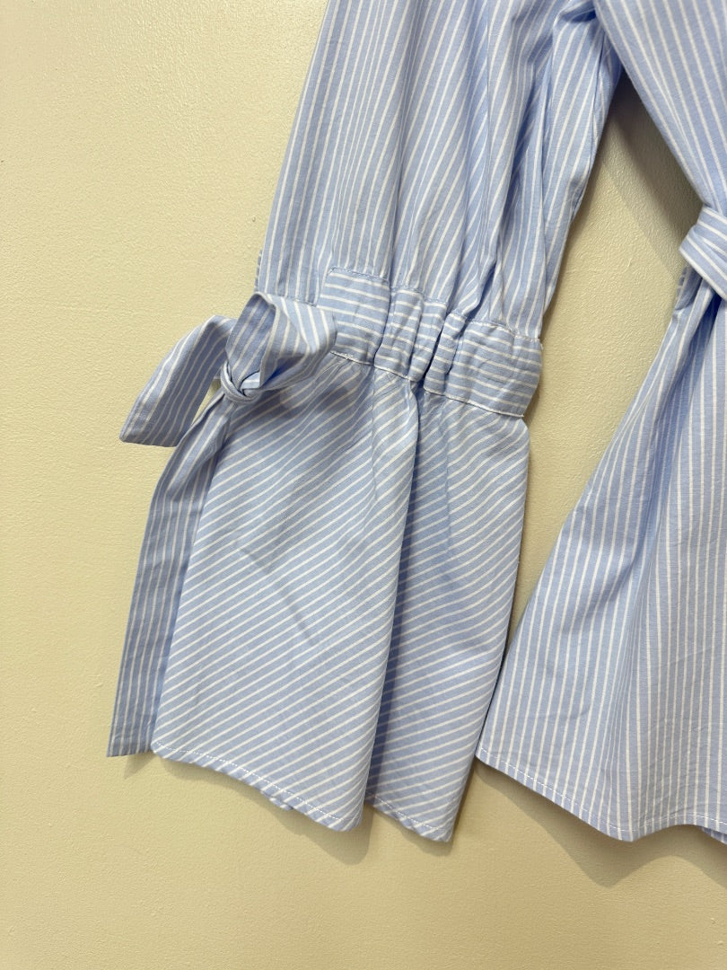 Gustuz Blue Wrap Flared Sleeve Shirt - Size 10